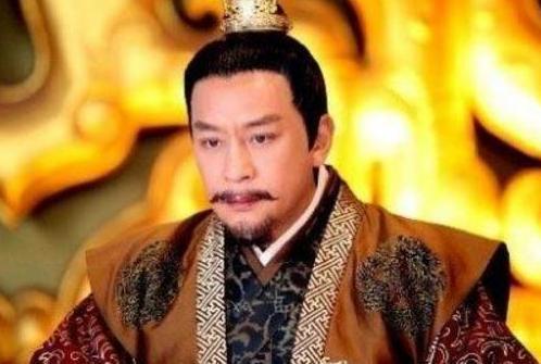 此皇帝统治期间国泰民安，可他仍成亡国之君，最终被老百姓害死