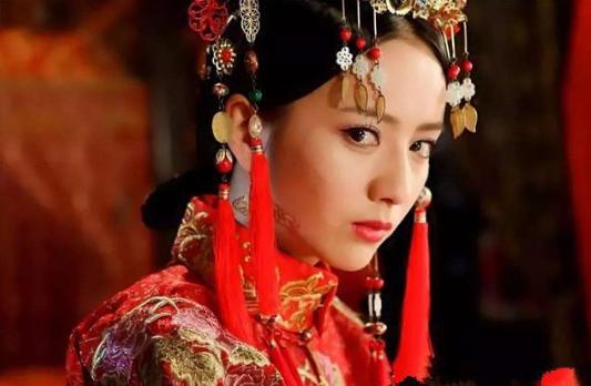 嫁了五次新郎都暴毙了,事后被皇帝宣进宫封为皇后安然一生!