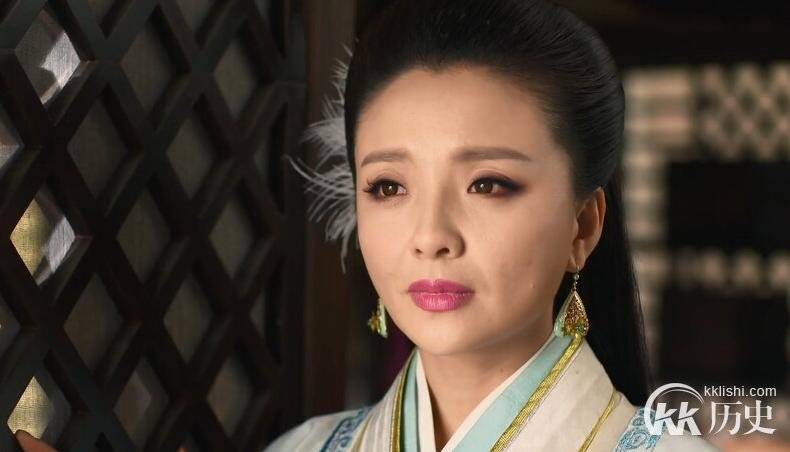 芈月传剧情分集介绍第2集：小芈月深得楚威王喜爱