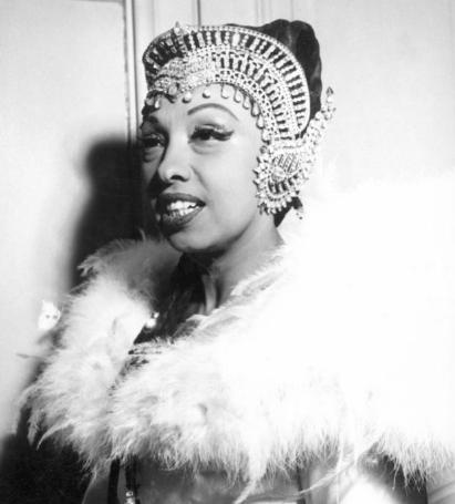 约瑟芬·贝克是谁 海明威口中最美的女人