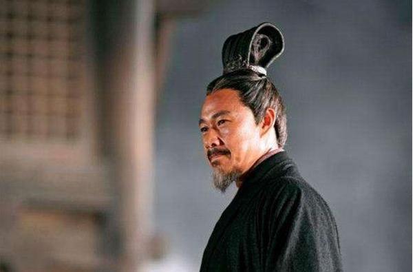 甘宁在战场上屡立奇功,救过孙权的命,为何得不到重用?