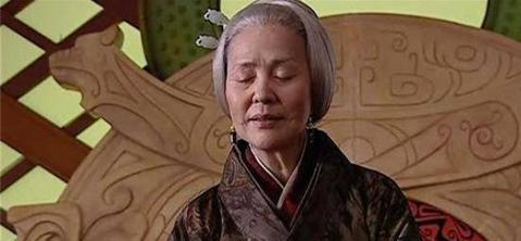 历经六位皇帝三度临朝听政,她的一生比武则天还要传奇