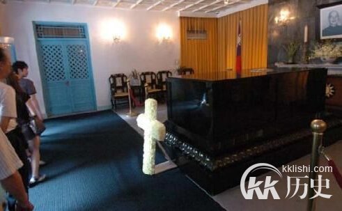 蒋介石死后埋在那里?蒋介石遗体至今未葬