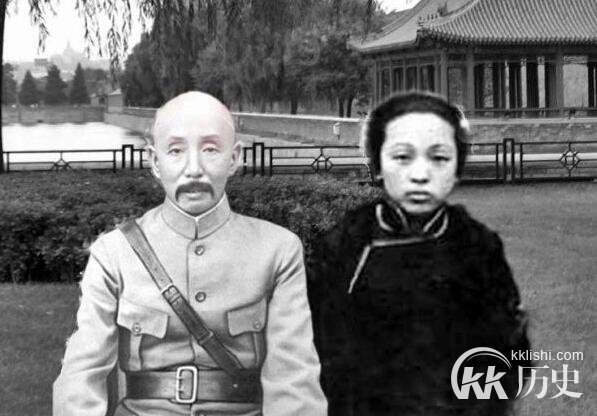 张作霖和蒋介石 这两人谁对张学良的影响比较大