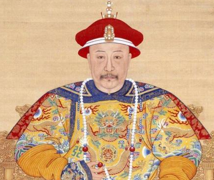 乾隆身为皇帝就不知道和珅贪污吗 乾隆为何不自己动手杀和珅