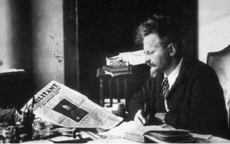 托洛茨基到底犯了什么样的错误 列宁死后他做的第一件事情是什么