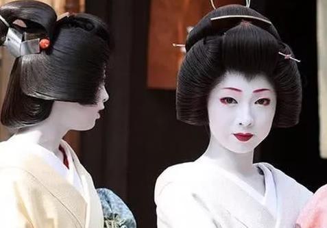 日本送两个公主,皇帝却吓坏了!