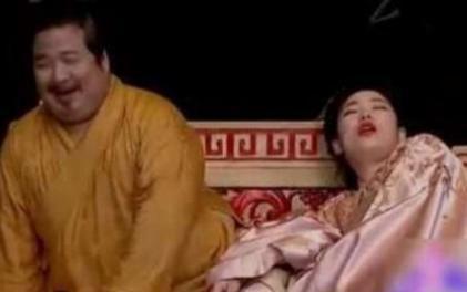 历史上最胖的皇帝 体重把龙椅都坐塌了