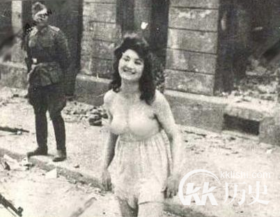 现实太残酷 揭示战争中女战俘的悲苦命运
