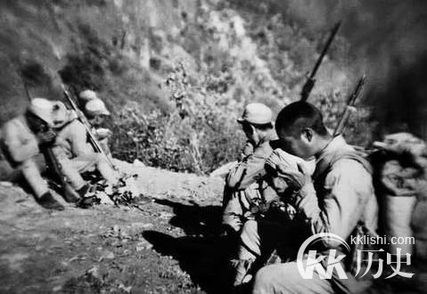 解放军16个兵团司令唯一没授军衔的竟是他