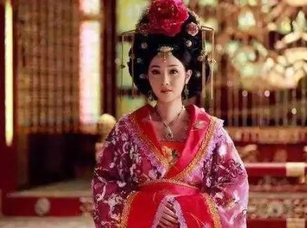 秦穆公将一个女儿嫁给了两个晋国国君，真是很厉害的老丈人了