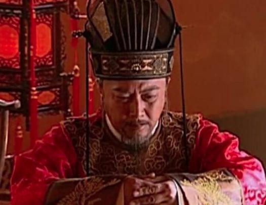 万历皇帝朱翊钧耍酒疯，李太后拿出一部书被吓傻了