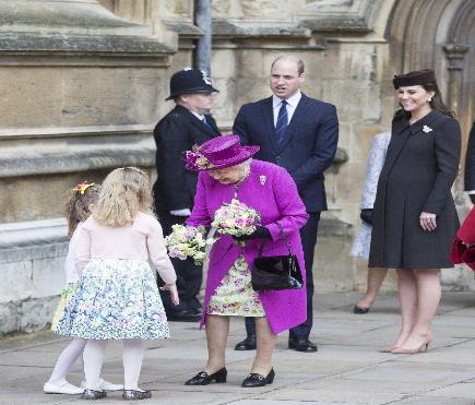 英国女王有着什么样的特权 她的权力有多大
