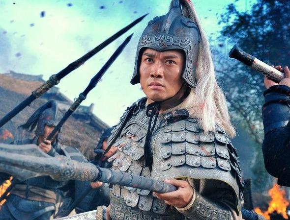 三国中剑法最强的三个人，连吕布都不是对手