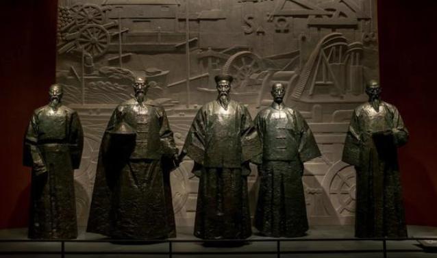 他三考科举失败后回家种地，最后却成一代名臣