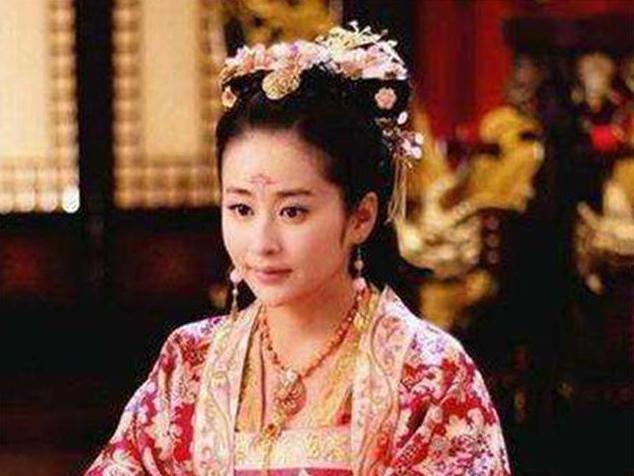 沦落民间的公主,成了富豪千金的婢女,为何回宫后处死千金、满门抄斩?