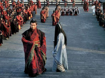 春秋和战国作为两个不同时期 两者之间有什么区别