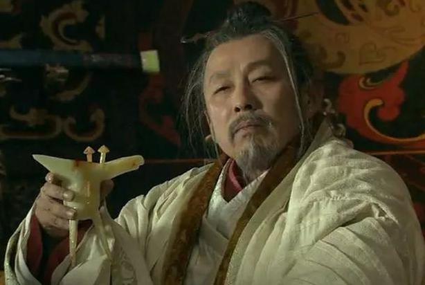 为何开国必须杀功臣?其实皇帝没有那么冷酷,但他必须这么干!