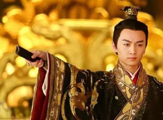 汉武帝崩后，他的几个儿子都想夺刘弗陵权位，却被一人消灭