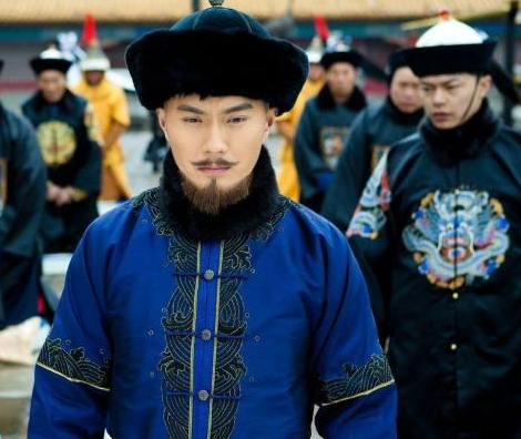 清朝时期的鳌拜到底是什么样的 鳌拜到底是奸臣还是忠臣