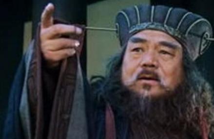 董卓的实力到底有多强 竟然能让其他诸侯们都望风披靡呢