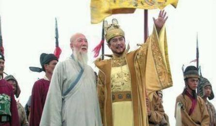 朱元璋上香问和尚要不要跪拜佛 和尚是什么回到的呢