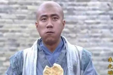 朱元璋上香问和尚要不要跪拜佛 和尚是什么回到的呢