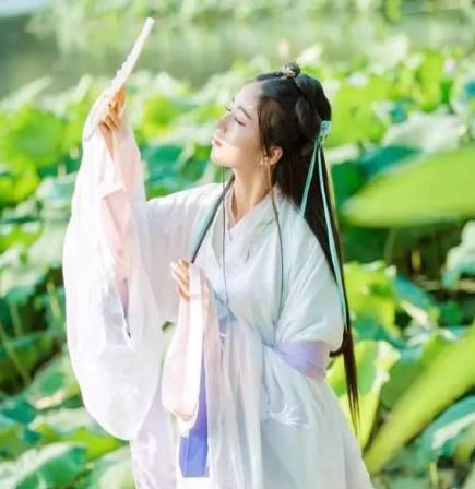 古代的袖子到底是什么样的 为何放进袖子里的银子不会掉下来呢