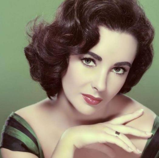 美国好莱坞中最美的5个女星 伊丽莎白·泰勒只排第三名,最后一名令人意外