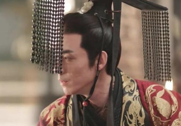 司马懿的成功不简单,他背后有谁的支持