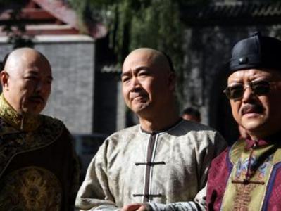 历史上真实的和珅和纪晓岚是什么样的 他们两人真的是对手吗