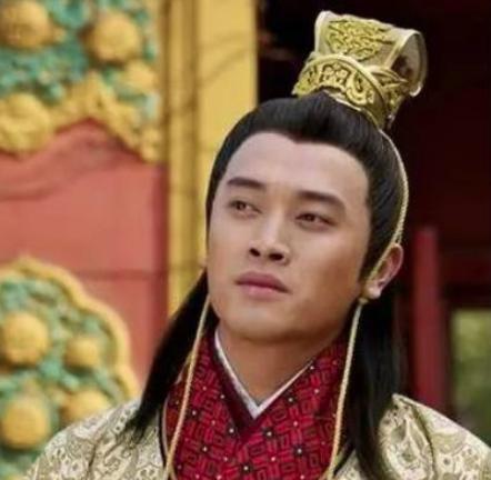 不爱江山爱猫咪