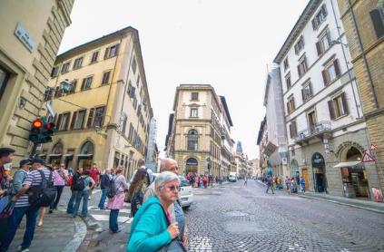 美第奇家族统治了这座城市300年 期间资助了无数的艺术家