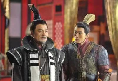 宇文化及杀帝霸后，结果多行不义最后被此人斩了，遗臭万年