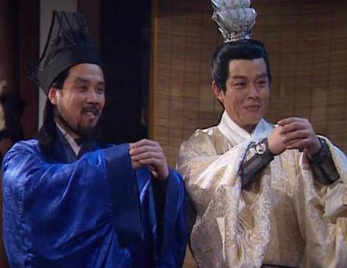 演义中的陆逊是青年书生、空降都督,真正的历史也是这样?