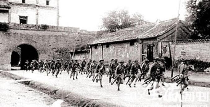 揭秘蒋介石：蒋介石与抗日战争不为人知的内幕