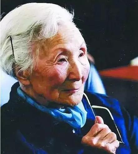 李佩才是中国真正的贵族 年轻人对她的名字知道的越来越少