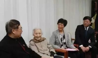 李佩才是中国真正的贵族 年轻人对她的名字知道的越来越少