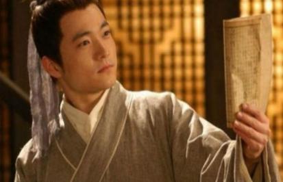 古代举人竟然有这么的权利 也难怪范进会疯掉