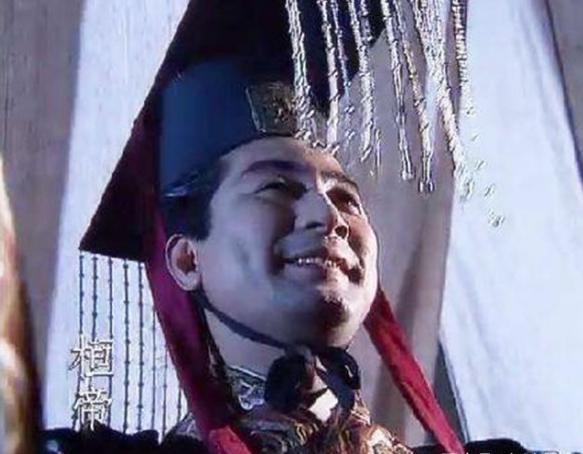 他当了十三年的傀儡皇帝,后来竟因一个女人崛起了