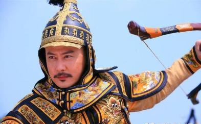 他是乾隆的叔叔 因为出生晚，生活过的比皇帝还舒服