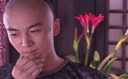 他是乾隆的叔叔 因为出生晚，生活过的比皇帝还舒服