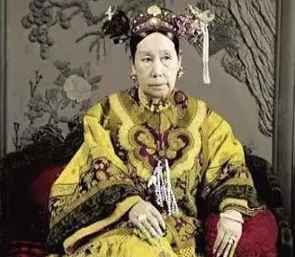 慈禧临终前留下三句遗嘱，有人大骂无耻！