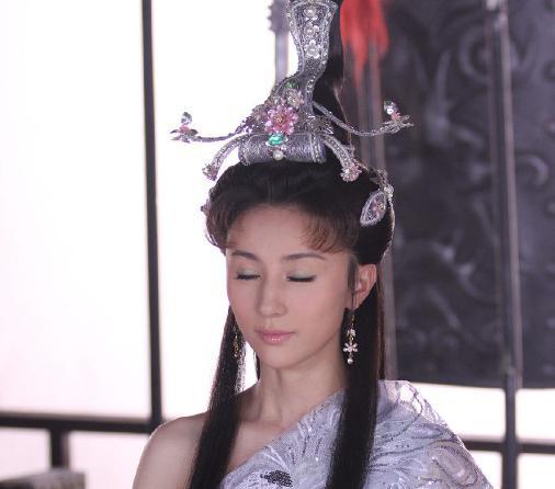 《封神演义》中截教通天教主座下内门亲传弟子云霄仙子简介