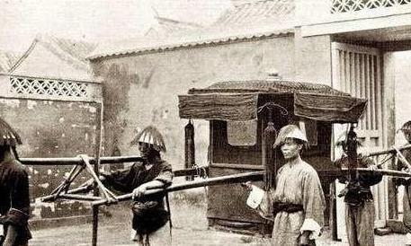 皇城之中只有王爷才能坐八抬大轿 什么样级别的人才能坐得起八抬大轿呢