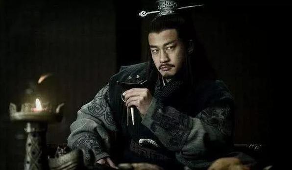 为何说对竞争对手不能心慈手软?历史上的他就是反面教材!