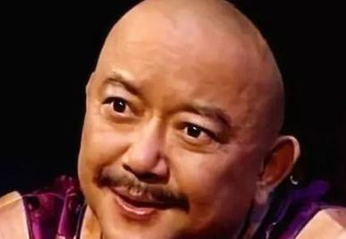 和珅施粥时将沙子撒到粥里，几百年后，他的做法被世界认可！