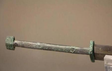 秦朝利剑工艺到底有多厉害 被压两年前之久依旧完好无损