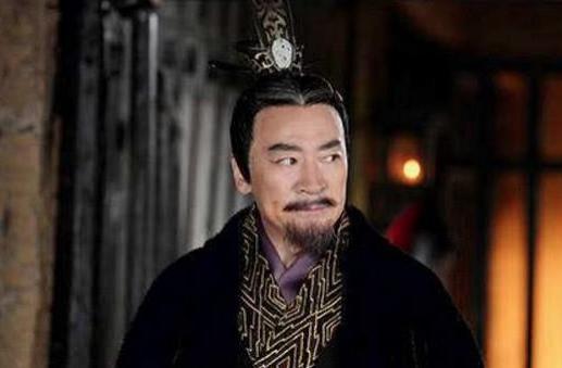 重臣被杀这个皇帝还拍手叫好,八个月后被迫下台