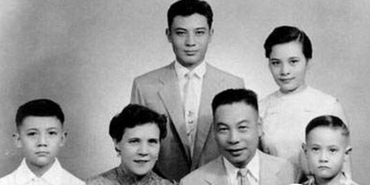 揭秘：蒋经国漂亮女儿为何执意嫁再婚男